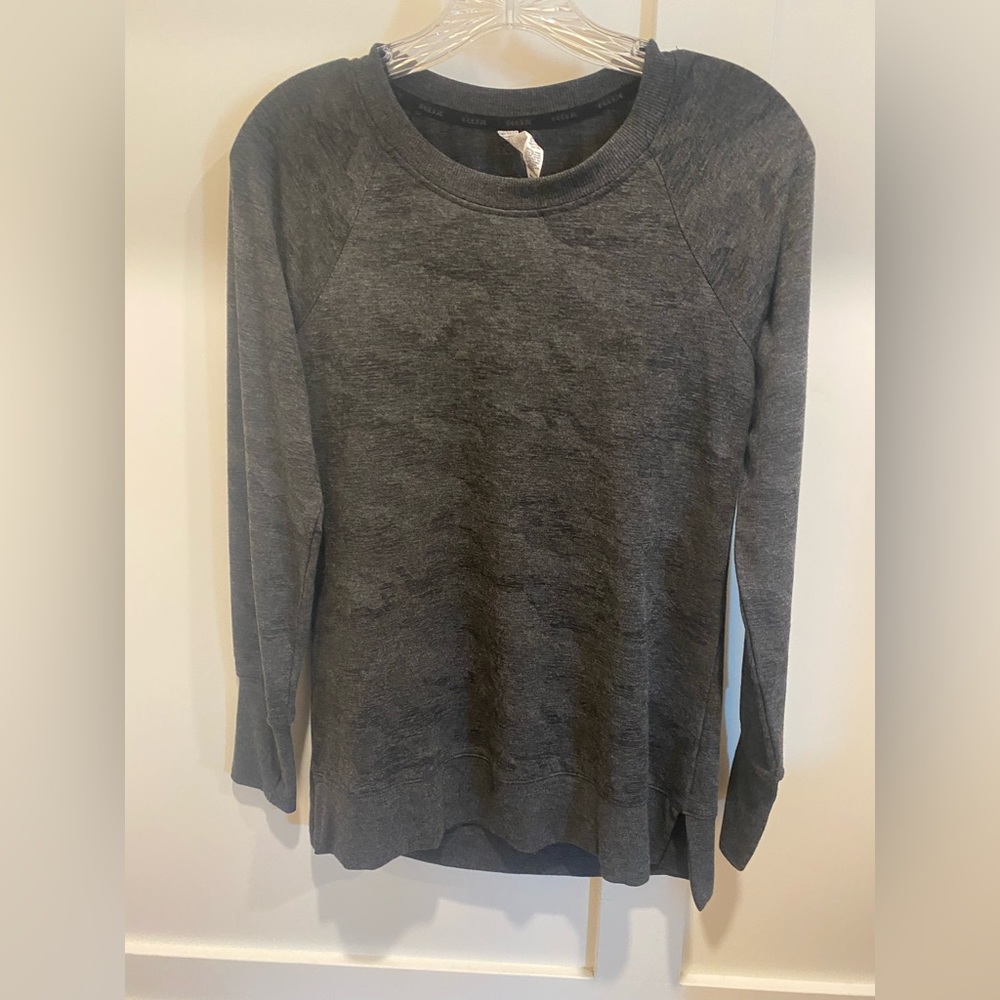 RBX camo sweatshirt